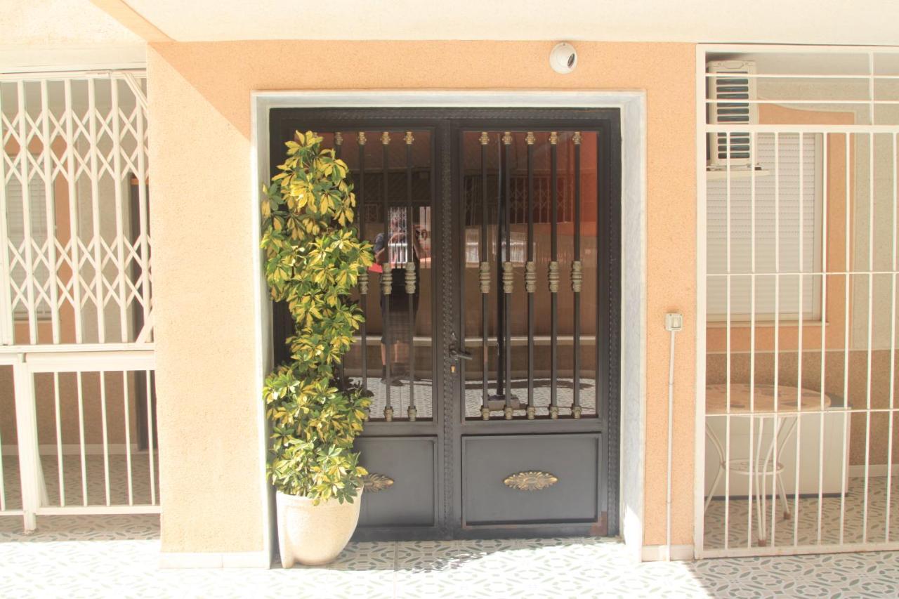 Appartement Apartamento Urbano Arregui à Torrevieja Extérieur photo